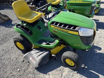 Main image John Deere D125