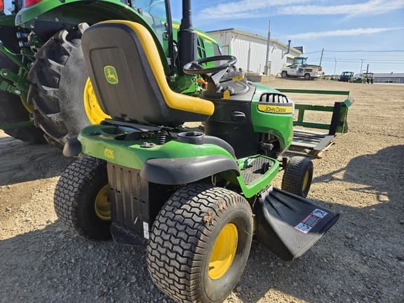 Image of John Deere D130 equipment image 2