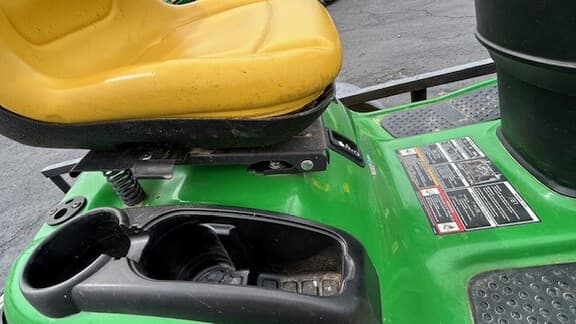 Image of John Deere D160 equipment image 2