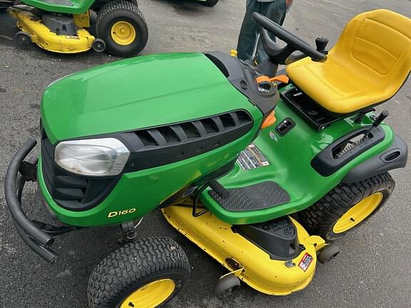Image of John Deere D160 equipment image 1