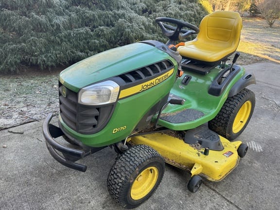 Main image John Deere D170