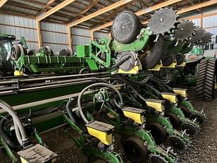 Main image John Deere DB120 7