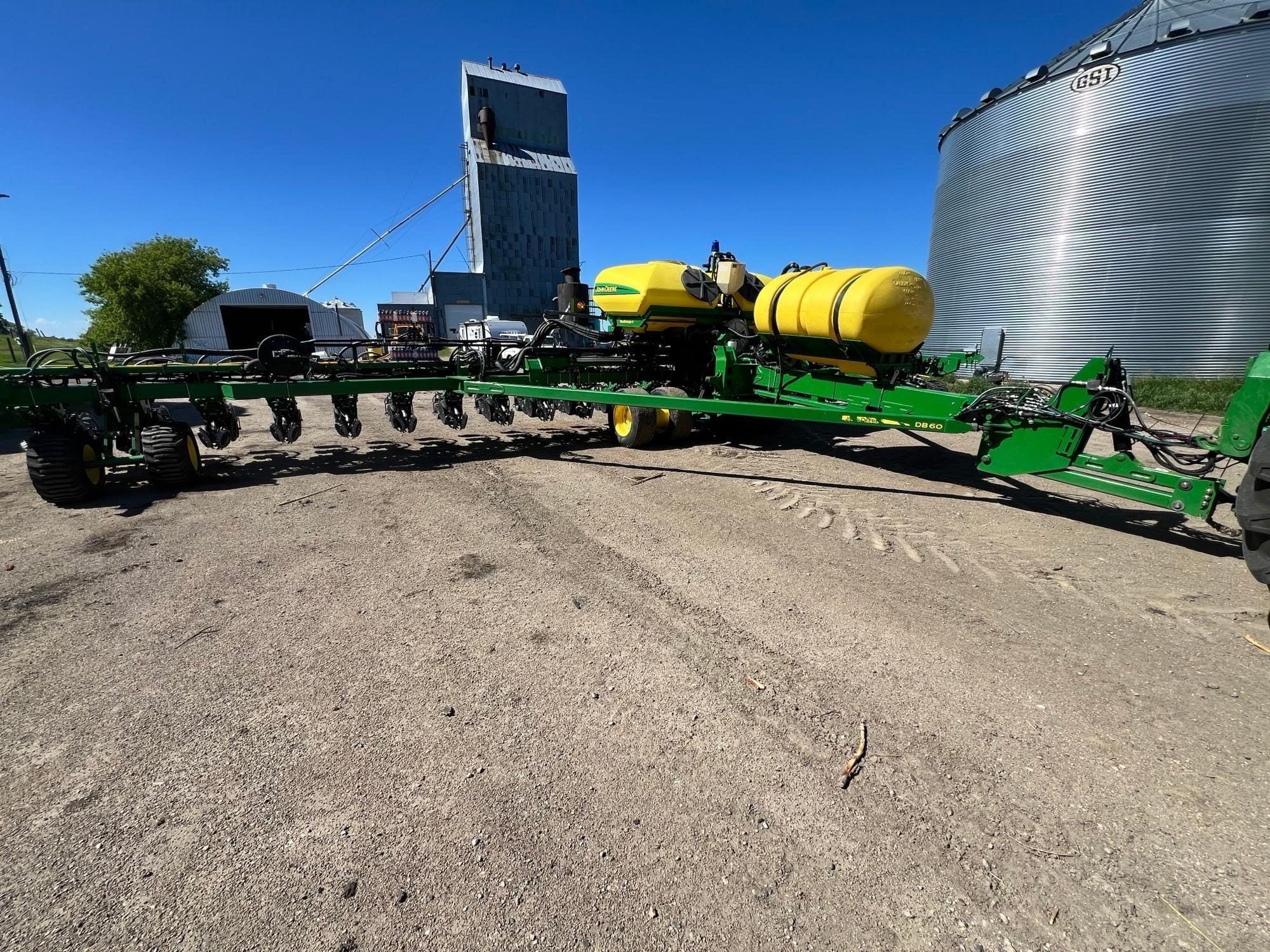 2015 John Deere DB60 Equipment Image0