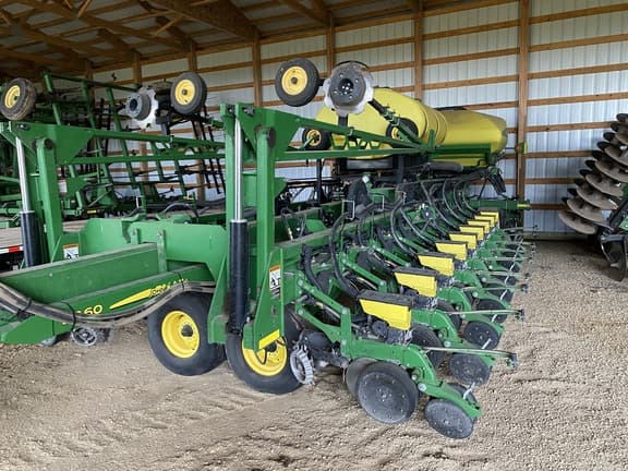 Image of John Deere DB60 equipment image 3