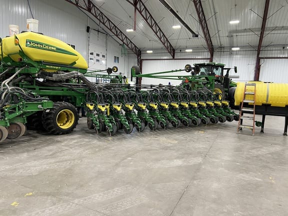 2015 John Deere DB60 Equipment Image0