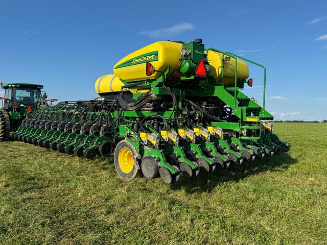 Image of John Deere DB60 equipment image 3
