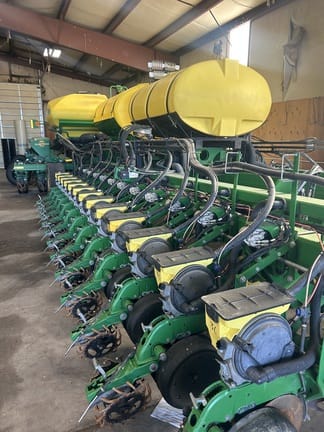 2015 John Deere DB66 Equipment Image0