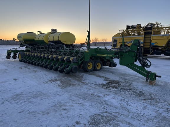 Image of John Deere DB66 equipment image 1