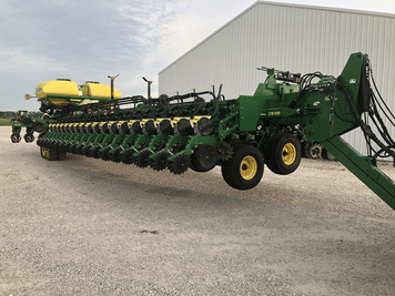 Main image John Deere DB88