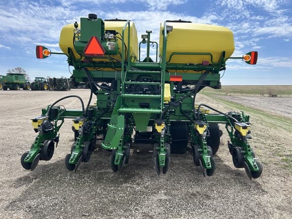 Image of John Deere DB90 equipment image 3