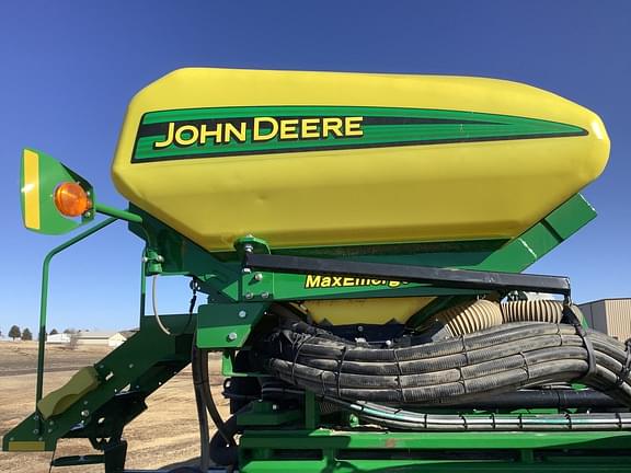 Image of John Deere DB90 equipment image 4