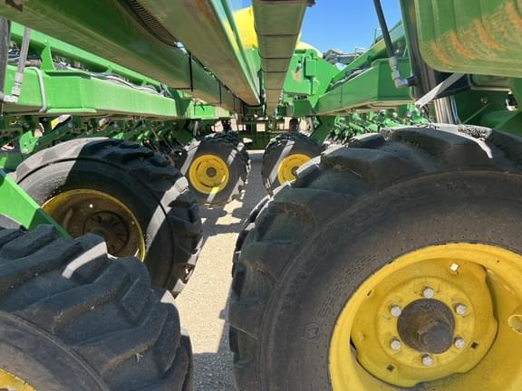 Image of John Deere DB90 equipment image 3