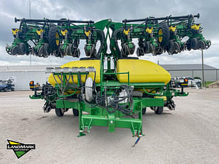 Main image John Deere DR24 1