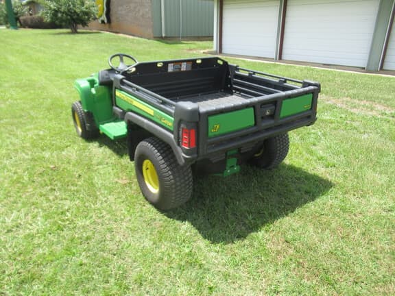 Image of John Deere Gator TE 4x2 equipment image 4