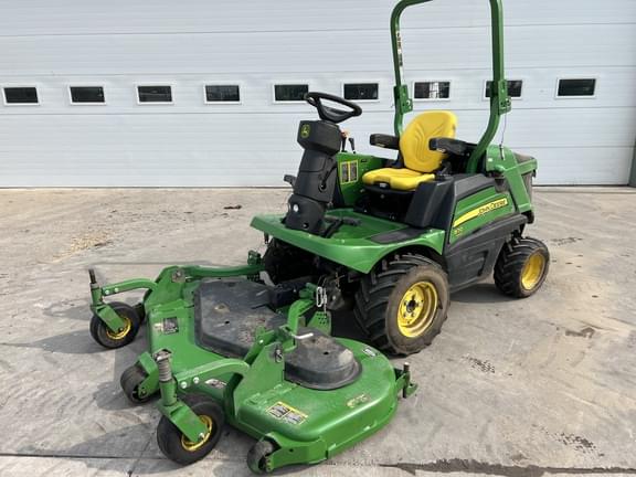 Image of John Deere 1570 equipment image 1