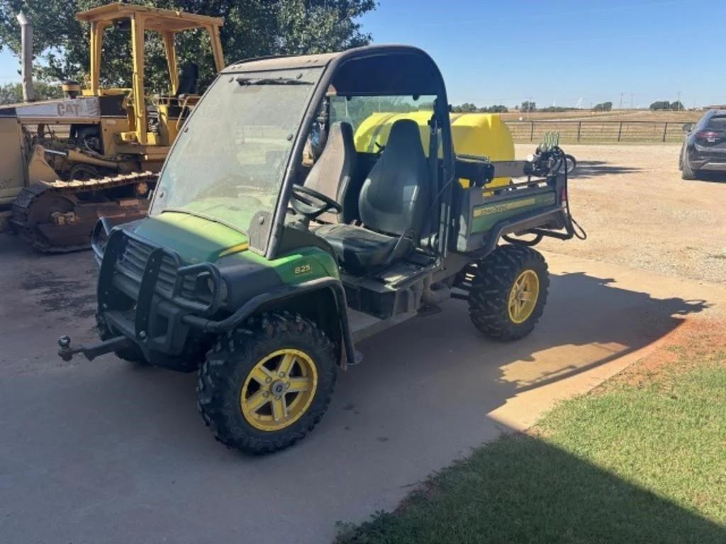 Image of John Deere Gator XUV 825i Primary image