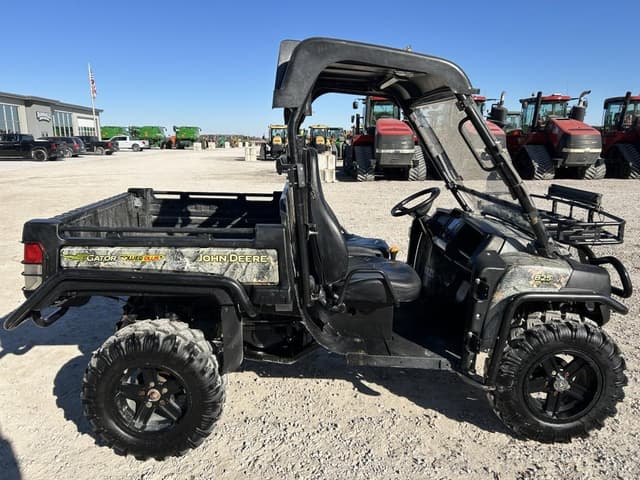 Image of John Deere Gator XUV 825i equipment image 3
