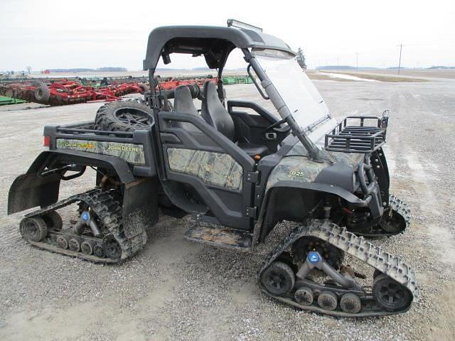 Image of John Deere Gator XUV 825i equipment image 1