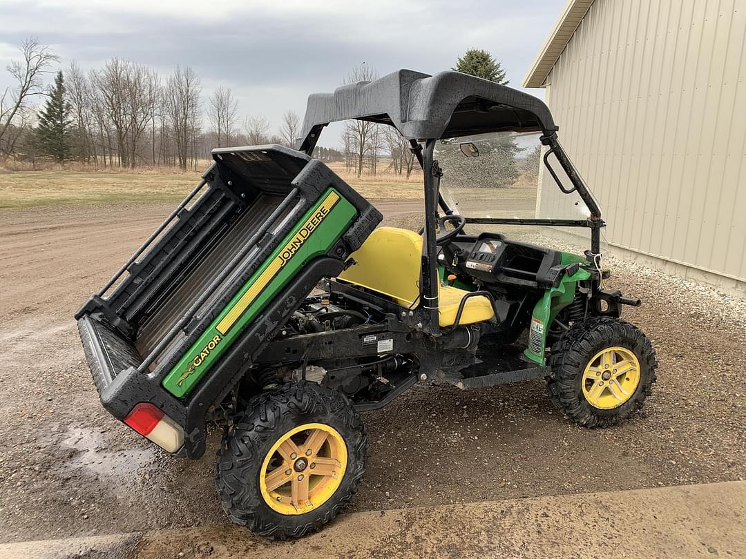 Image of John Deere Gator XUV 825i Primary image