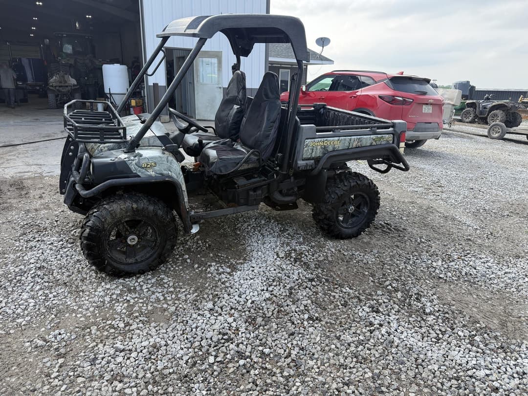 Image of John Deere Gator XUV 825i Primary image