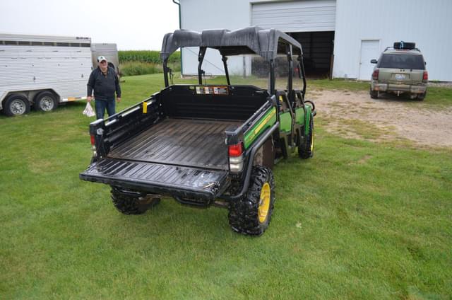 Image of John Deere Gator XUV 825i S4 equipment image 4
