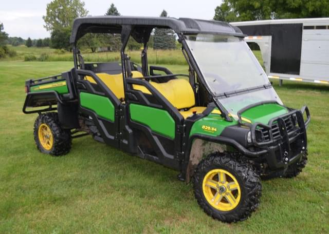 Image of John Deere Gator XUV 825i S4 equipment image 1