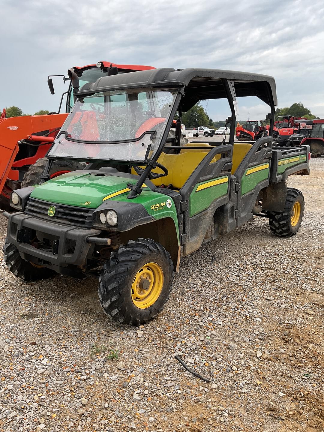 Image of John Deere Gator XUV 825i S4 Image 1