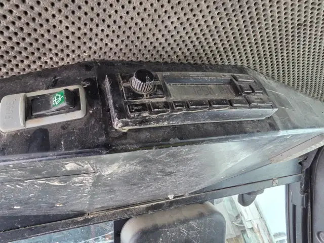 Image of John Deere Gator XUV equipment image 1