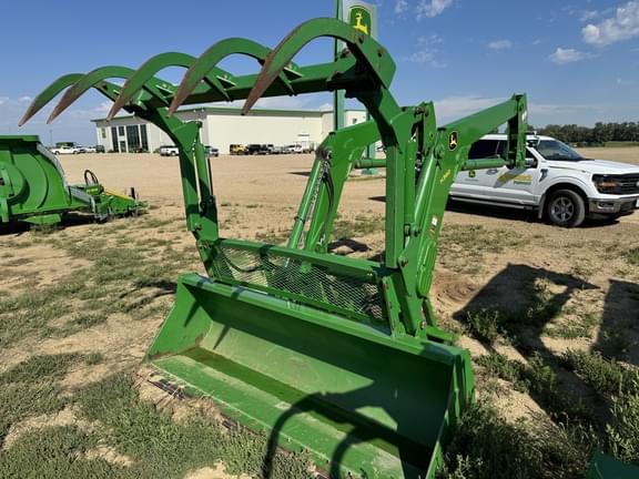 Image of John Deere H360 equipment image 4