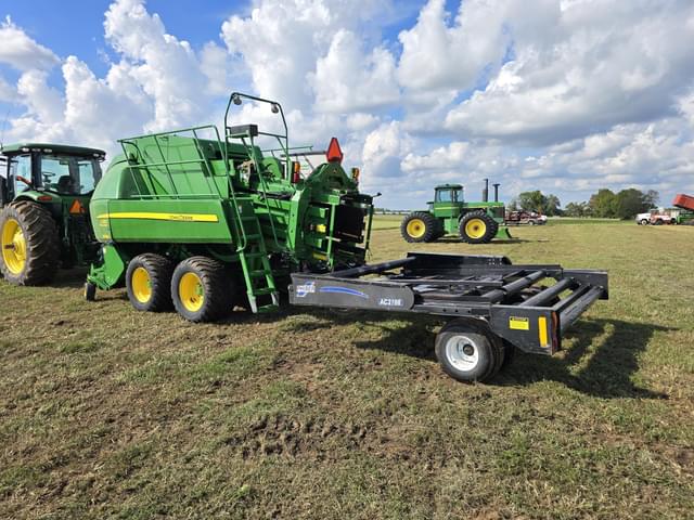 Image of John Deere L330 equipment image 2