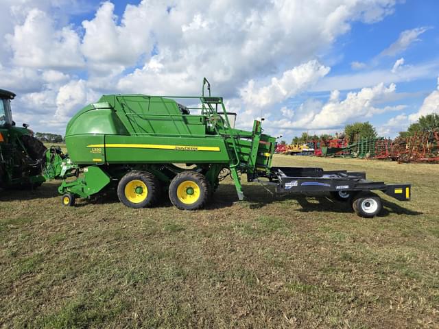 Image of John Deere L330 equipment image 1
