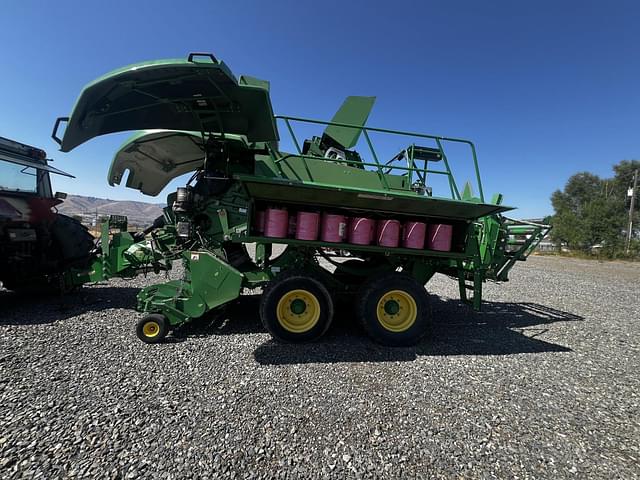 Image of John Deere L340 equipment image 1