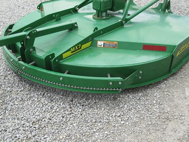 Image of John Deere MX7 equipment image 4