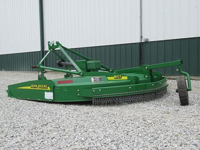 Image of John Deere MX7 equipment image 2