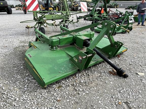 Image of John Deere MX8 equipment image 1