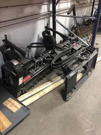 Image of John Deere PR72 equipment image 1
