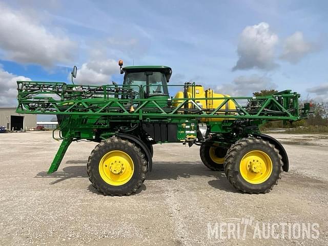 Image of John Deere R4023 equipment image 1