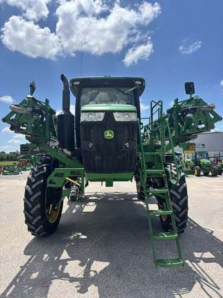 Image of John Deere R4030 equipment image 1