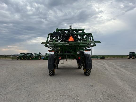 Image of John Deere R4030 equipment image 3