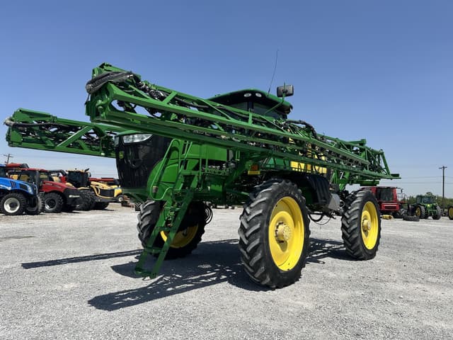 Image of John Deere R4030 equipment image 1