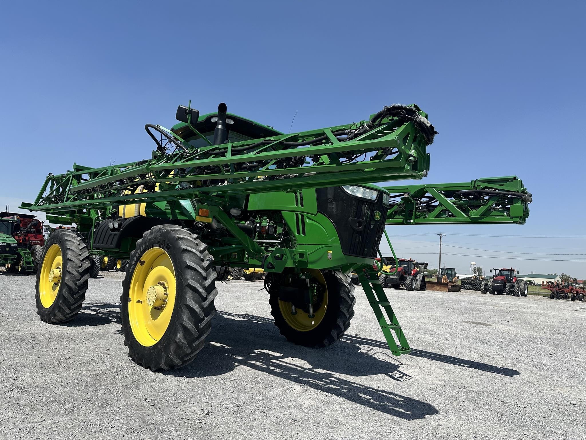 2015 John Deere R4030 Equipment Image0