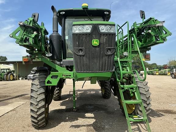Image of John Deere R4030 equipment image 1