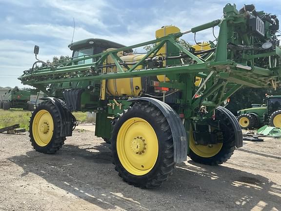 Image of John Deere R4030 equipment image 4
