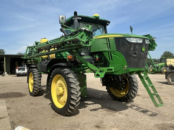 Main image John Deere R4030