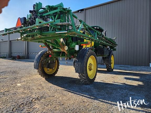 Image of John Deere R4030 equipment image 3