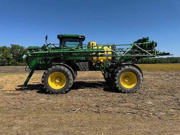 Image of John Deere R4030 equipment image 4