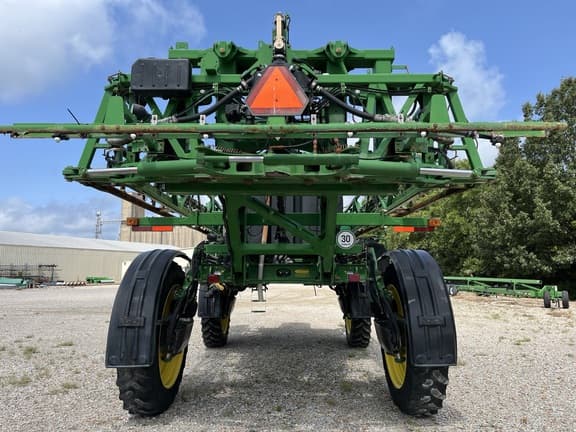 Image of John Deere R4030 equipment image 3