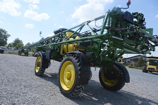 Image of John Deere R4030 equipment image 3