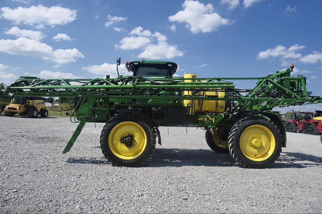 Image of John Deere R4030 Primary image