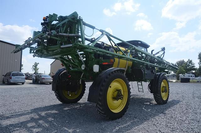 Image of John Deere R4030 equipment image 2